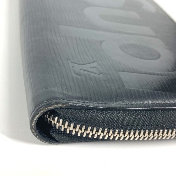 LOUIS VUITTON Black Leather Wallet - Picture 8 of 16